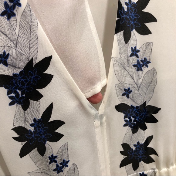 A.L.C. White with blue flowers silk sleeveless dress. Size 0. - Picture 10 of 12